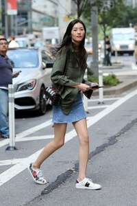 Liu-Wen--Arrives-at-2017-Victorias-Secret-Fashion-Show-Casting--05.jpg