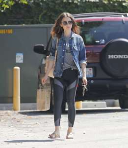 Llily-Collins-out-in-West-Hollywood--02.jpg