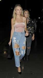 Lottie-Moss-in-Ripprd-Jeans--05.jpg