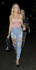 Lottie-Moss-in-Ripprd-Jeans--06.jpg