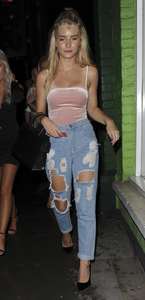Lottie-Moss-in-Ripprd-Jeans--33.jpg
