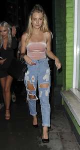 Lottie-Moss-in-Ripprd-Jeans--47.jpg