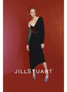 Marland-Backus-by-Lea-Colombo-for-Jill-Stuart-SS-2017-Campaign-2.jpg