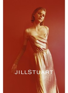 Marland-Backus-by-Lea-Colombo-for-Jill-Stuart-SS-2017-Campaign-5.jpg