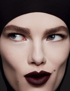 Mathilde-Brok-Brandi-by-Daniel-Clavero-for-Vogue-Ukraine-September-2017-2-760x990.thumb.jpg.67d1659ae1980a0d5e84b98c35f6ff99.jpg