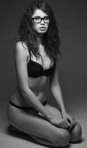 Neelia-Moore-Sexy-001.thumb.jpg.60868a08333c2a0d300a23a10960223f.jpg
