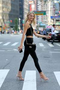 Noel-Berry--Arrives-at-2017-Victorias-Secret-Fashion-Show-Casting--02.jpg