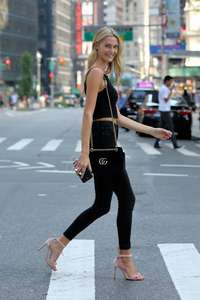 Noel-Berry--Arrives-at-2017-Victorias-Secret-Fashion-Show-Casting--03.jpg