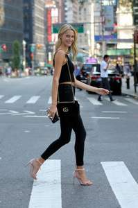 Noel-Berry--Arrives-at-2017-Victorias-Secret-Fashion-Show-Casting--08.jpg