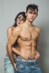 Rafaella-Consentino-por-Jeff-Segenreich-344.thumb.jpg.141da8a5abf3c9302c38da15a302ddaf.jpg