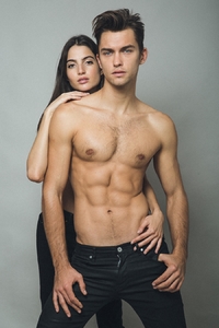 Rafaella-Consentino-por-Jeff-Segenreich-354.thumb.jpg.609366cdb64268b5b4305a935deabf12.jpg