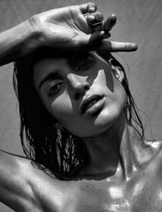 Rafaella-Consentino-por-Masakazu-Kurihara-272-785x1024.thumb.jpg.9e07333130f079131e88f70875be4edd.jpg