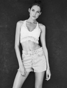 Rafaella-Consentino-por-Masakazu-Kurihara-281-785x1024.thumb.jpg.3a89efae0d1355df9ae8a61bcdd1906a.jpg