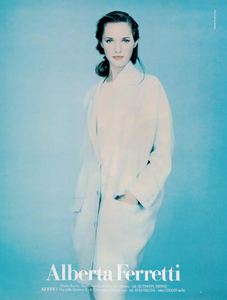 Roversi_Alberta_Ferretti_Spring_Summer_1987_01.thumb.png.4cb3818d79d0557e02e31087de1f169f.png