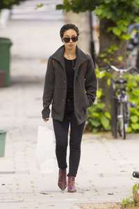 Ruth-Negga-shopping-in-London--09.jpg