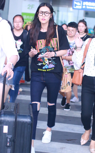 STYLE_PORT_BEIJING_MOSCHINO_FORD_AUG17_LIU21.jpg