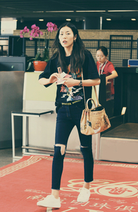 STYLE_PORT_BEIJING_MOSCHINO_FORD_AUG17_LIU8.jpg