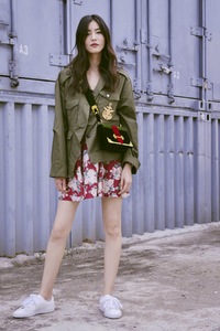STYLE_PROMO_DAZZLE_PRADA_AUG17_LIU7.jpg