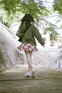 STYLE_PROMO_DAZZLE_PRADA_AUG17_LIU8.jpg