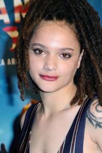 Sasha-Lane--American-Honey-Premiere-at-UGC-Cine-Cite-les-Halles--15.jpg