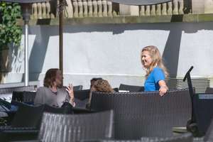 Toni-Garrn-at-Berlin-I-Love-you-movie-shooting--05.jpg