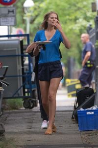 Toni-Garrn-at-Berlin-I-Love-you-movie-shooting--12-662x993.jpg