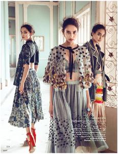 Vogue_India_August_2017-page-006.jpg