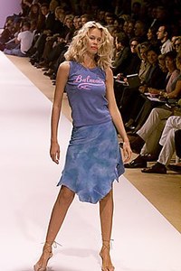 balmain-ss-2000-1.thumb.jpg.7a7396f0c1ca77ad2258525eb1a6a52d.jpg