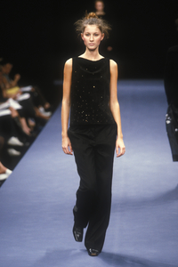 bcbg-fw-1998-4.thumb.jpg.afa52cd49395959f82326f97074b0027.jpg