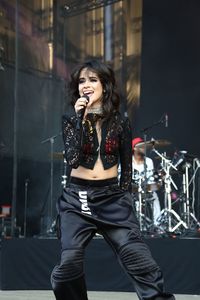 camila-cabello-performs-at-2017-billboard-hot-100-festival-at-jones-beach-theater-in-wantagh-ny-august-20-2017.jpg