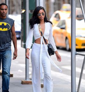 chanel-iman-street-fashion-out-in-ny-08-19-2017-2.jpg