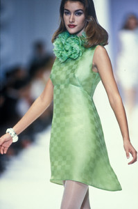 chloe-ss-1992-2.thumb.JPEG.a748eacd748f5935b38e84a247922e23.JPEG