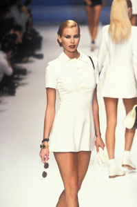 christian-dior-ss-1996-1.thumb.JPEG.fe7f818f37b6139cf8e259a133178013.JPEG