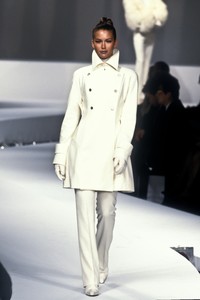 claude-montana-fw-1997.thumb.jpg.4ae03cef0f2964d7068395b9d777a1b7.jpg