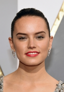 daisy-ridley.jpg