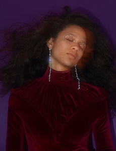 dazed-summer-2017-selena-forrest-by-roe-ethridge-06.thumb.jpg.5e46a8da8053c3ff65e74907144a7b36.jpg