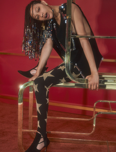 dazed-summer-2017-selena-forrest-by-roe-ethridge-07.thumb.jpg.71a7e33cd3cf4c6cdbafa9e91e4c270f.jpg