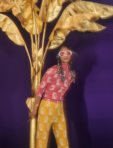 dazed-summer-2017-selena-forrest-by-roe-ethridge-14.thumb.jpg.5956645695cf5d8badcf8eaabec5d4cd.jpg