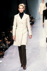 dkny-fw-1996-1.thumb.jpg.f5b961177bda71cca25c5a2a6f8bb754.jpg