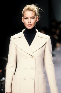 dkny-fw-1996-2.thumb.jpg.1dd674ee5f40c5c2c7372cf8bff197a6.jpg