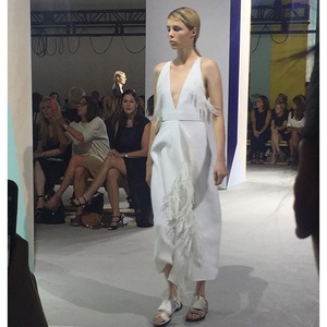 edie_boss_ss16_edie_campbell_2.thumb.jpg.88c28000f20d647a4030a2ba6fe59f0a.jpg