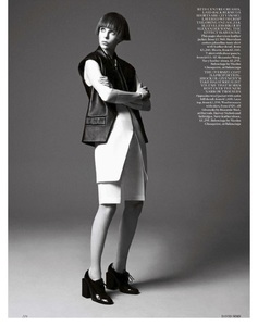 edie_british_vogue_apr13_visualoptimism_8.jpg