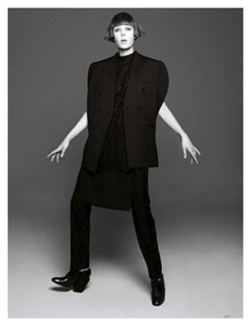 edie_british_vogue_apr13_visualoptimism_9.jpg