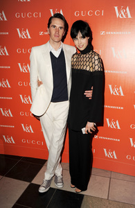 edie_david_bowie_20mar13_1.thumb.jpg.312d4f578a2d3c28f55a2b2180b9c6cb.jpg