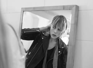edie_fendi_ss16_ivanamartyn.thumb.jpg.175070d4390066ad9e77b043f23d52eb.jpg