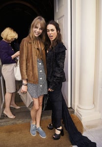 edie_flash_trash_7jun11_hollywood_1.jpg