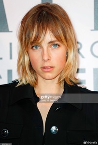 edie_kors_tatler_29jun17_gettyimages_2.thumb.jpg.4594e4fd934d975c28c00093d630662a.jpg