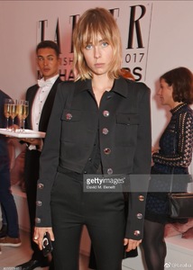 edie_kors_tatler_29jun17_gettyimages_3.thumb.jpg.c6f68cd6df165a2e9366e3638aa57a59.jpg