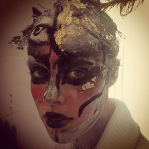 edie_love_aw13_bts_thelovemagazine.thumb.jpg.f4d235f001f886a5762805fcec1f2e51.jpg