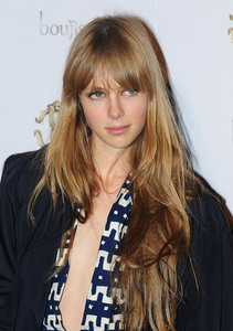 edie_roberto_cavalli_17sep11_hollywood_4.jpg